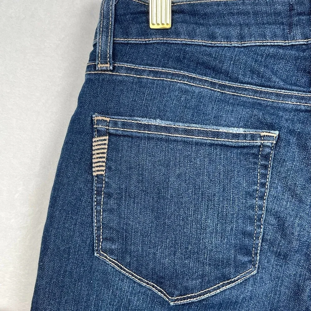 PAIGE Jeans Women's Size 27 (4) Kylie Crop Cuffed Distressed Stretch Denim - Picture 6 of 10